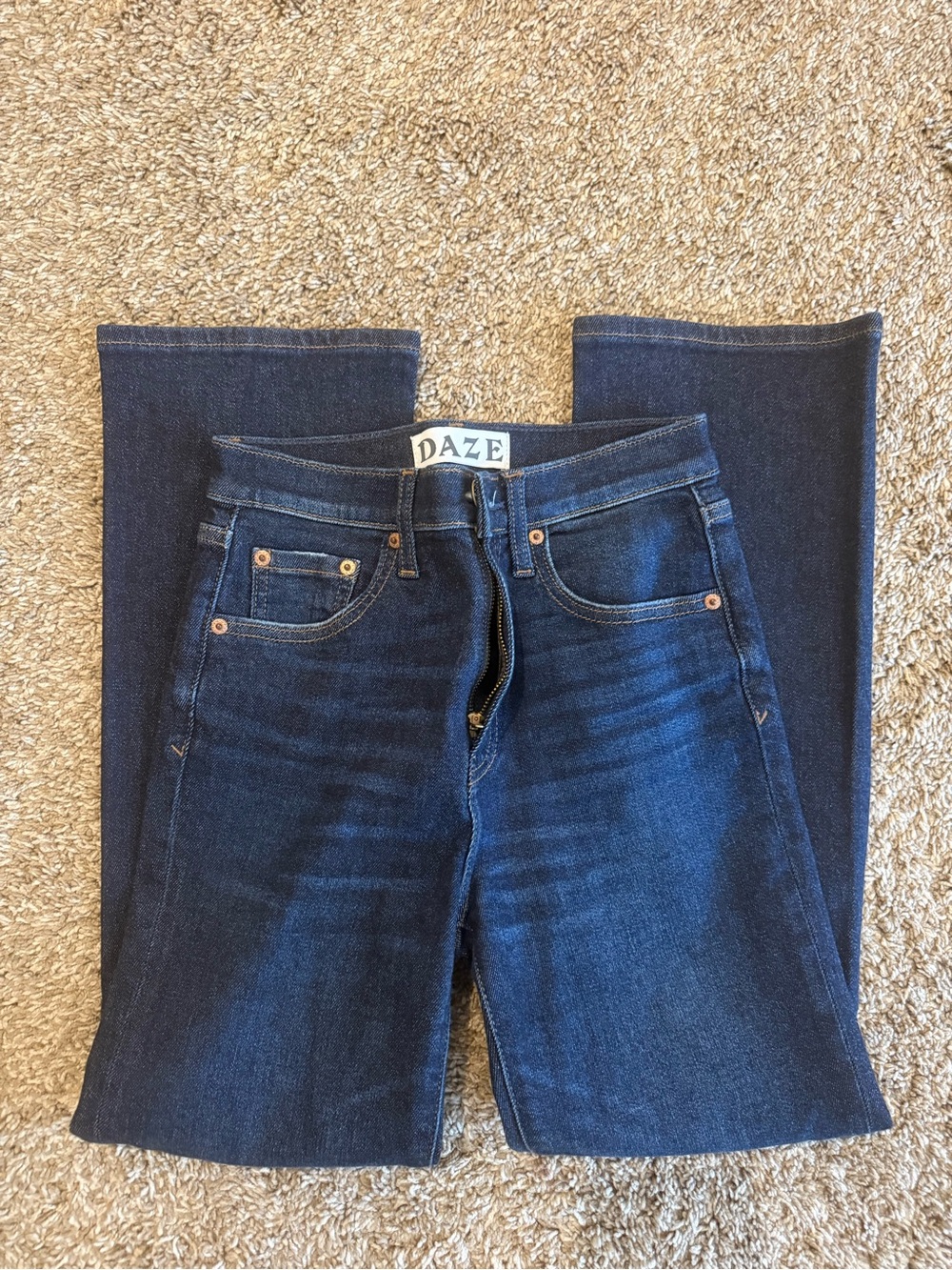 DAZE Women's Indigo Straight-Leg Jeans